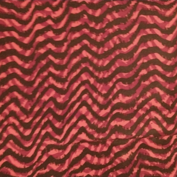 Rafaela woman's P/L scoop neck pleated blouse - Picture 10 of 10